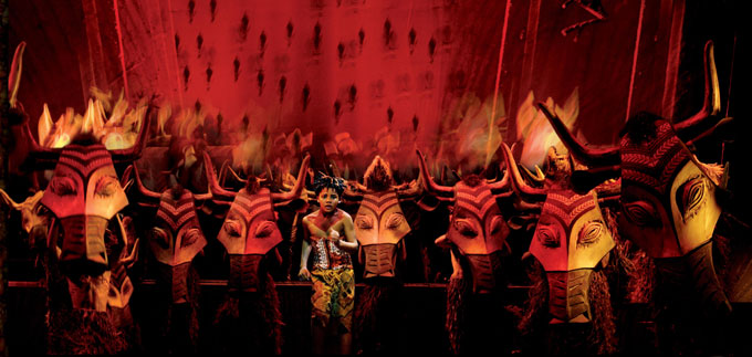 Disney's The Lion King - Lyceum Theatre London - The Lion King tickets - the stampede