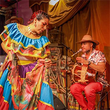 Akol&aacute; Tamb&oacute;