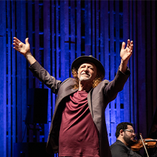 Al&ccedil;eu Valenca & Orquestra Ouro Preto