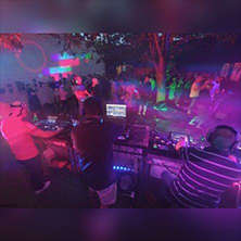 Leonardslee Gardens 90's Silent Disco