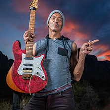 Greg Howe