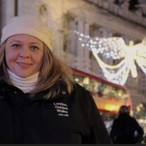 CHRISTMAS LIGHTS WALKING TOUR